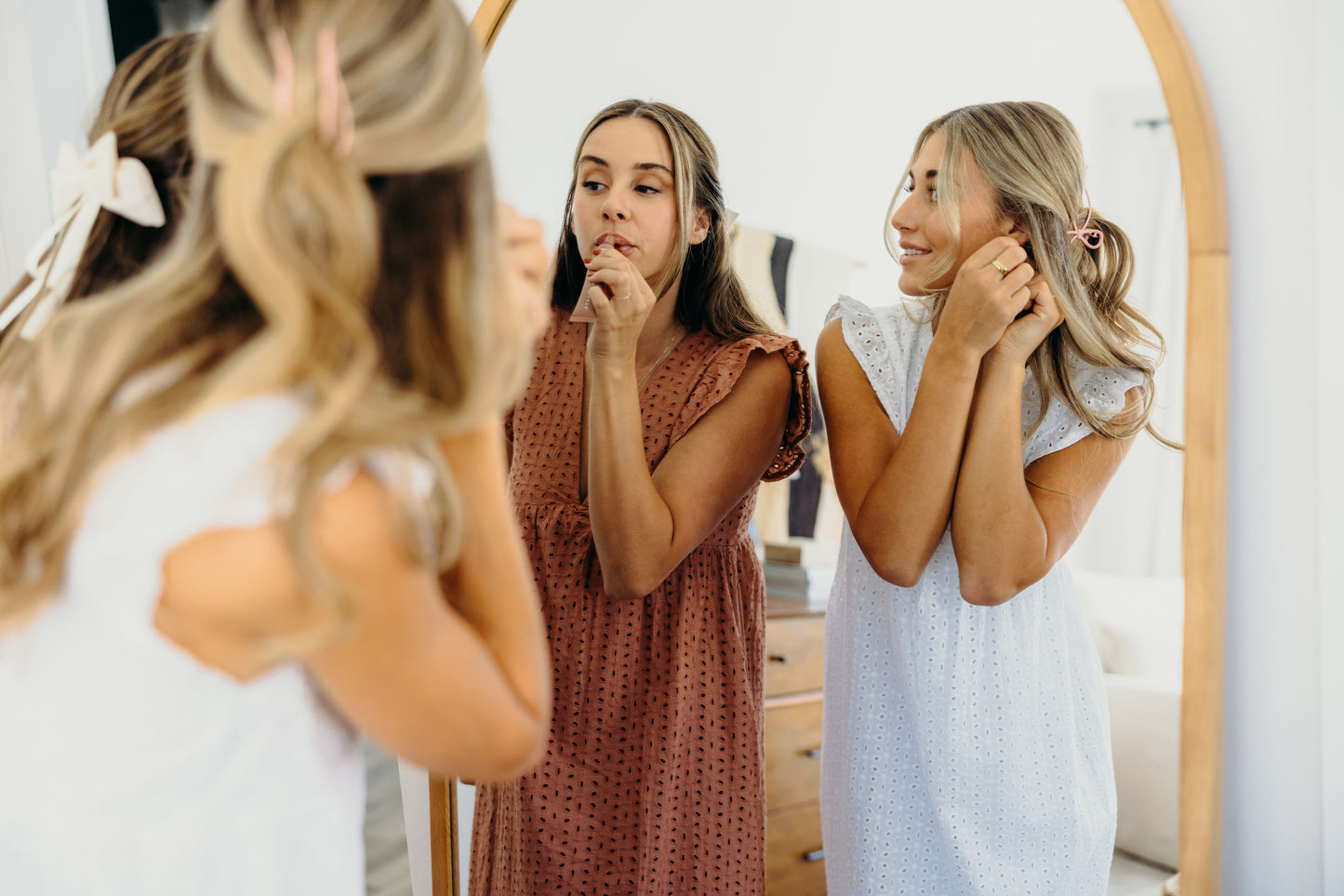 THE DUTTON IN LIGHT CORAL EYELET FINAL SALE