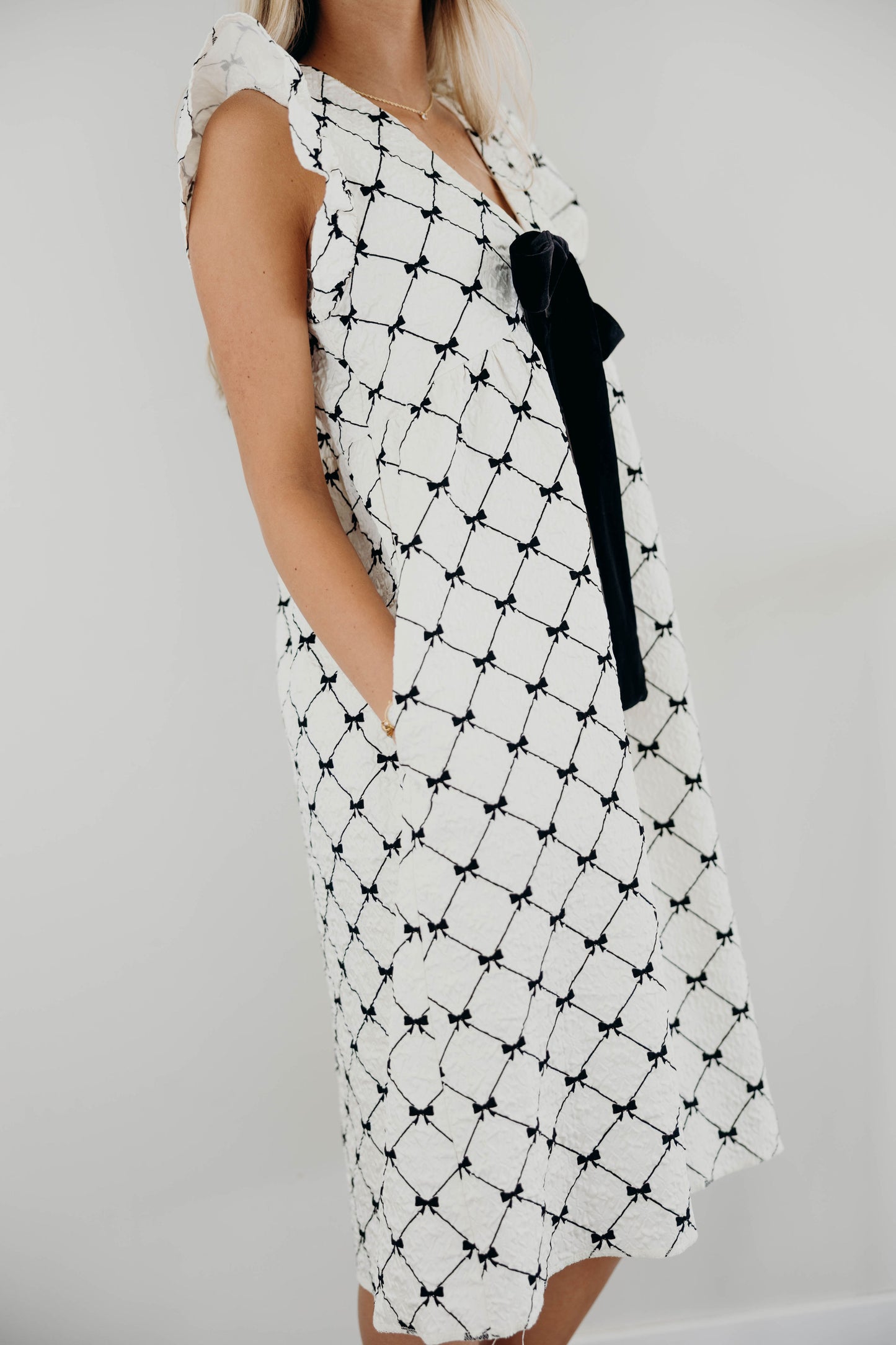 THE RUMI IN IVORY BOWS