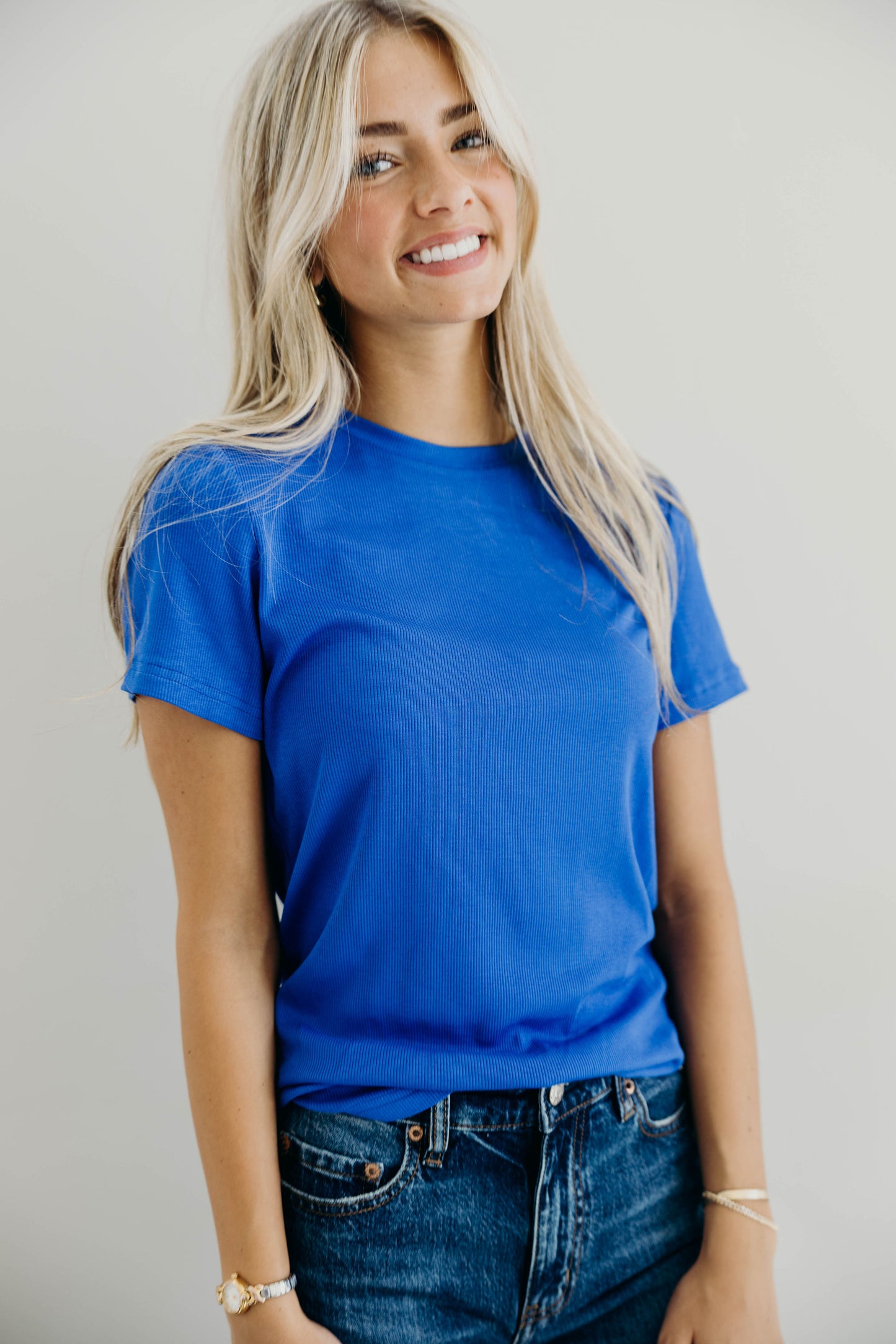 SHORT SLEEVE RIBBED TEE IN COBALT