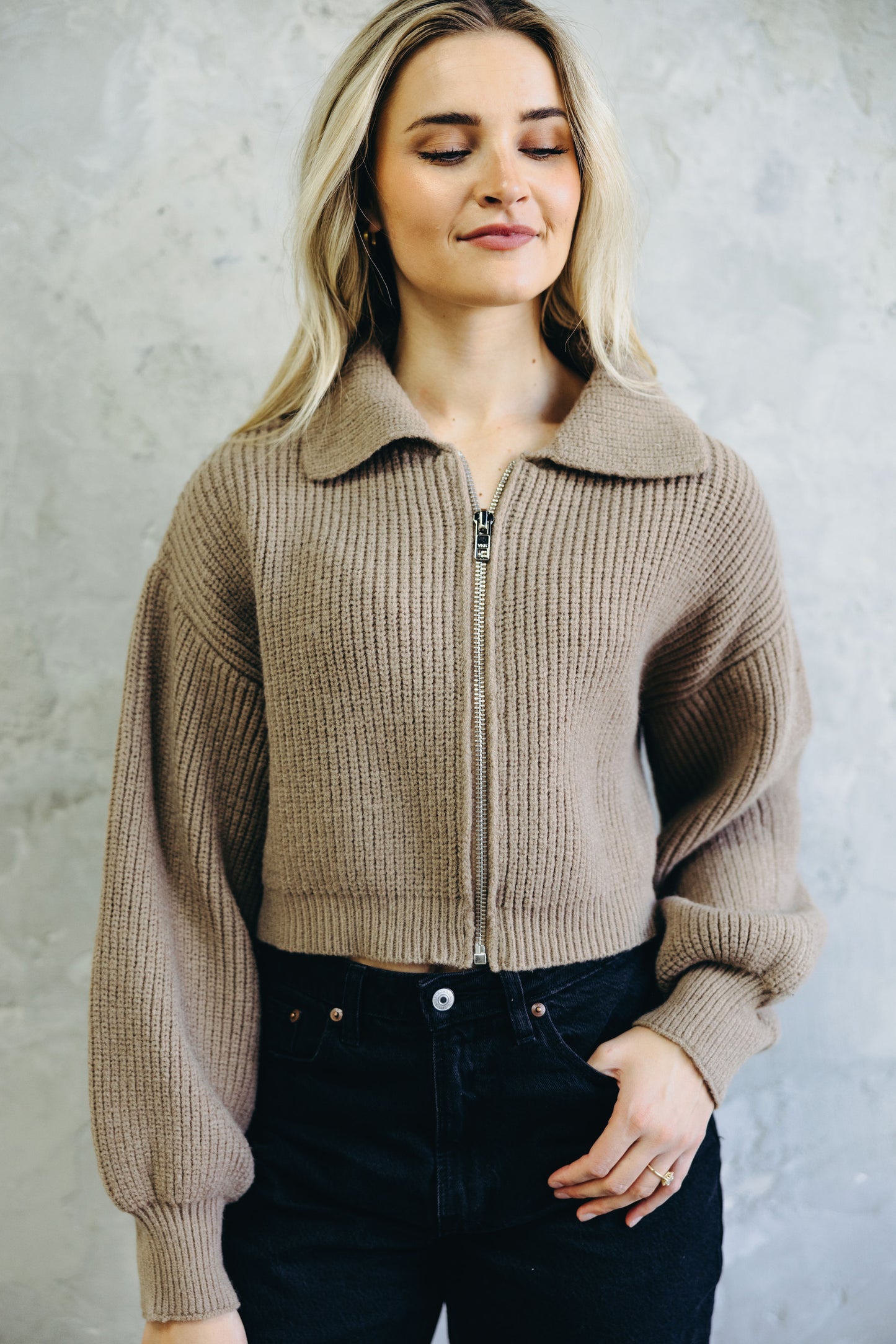 CROP ZIPPER SWEATER IN CINDER FINAL SALE