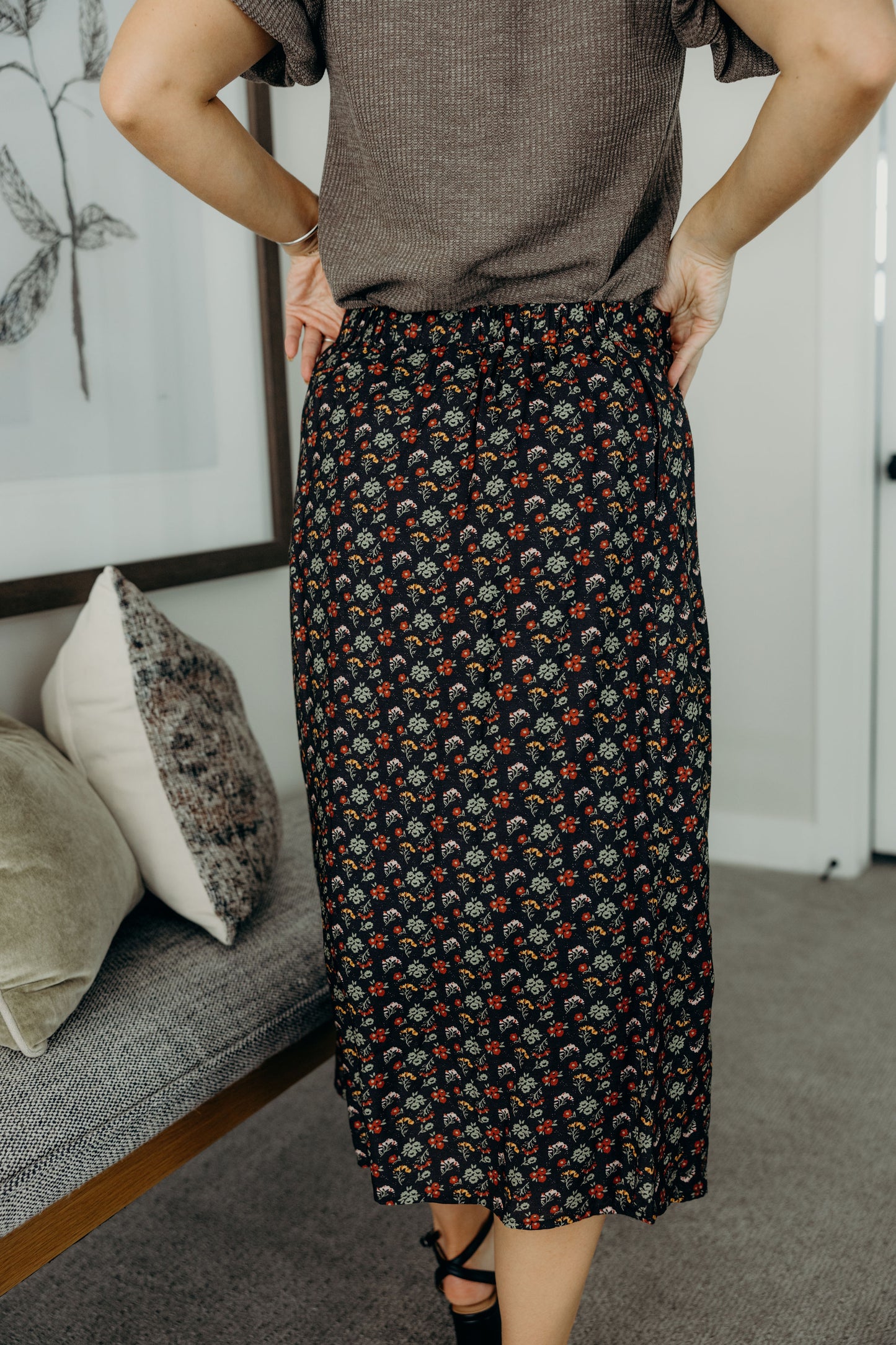MIDI SKIRT IN HERITAGE PETALS