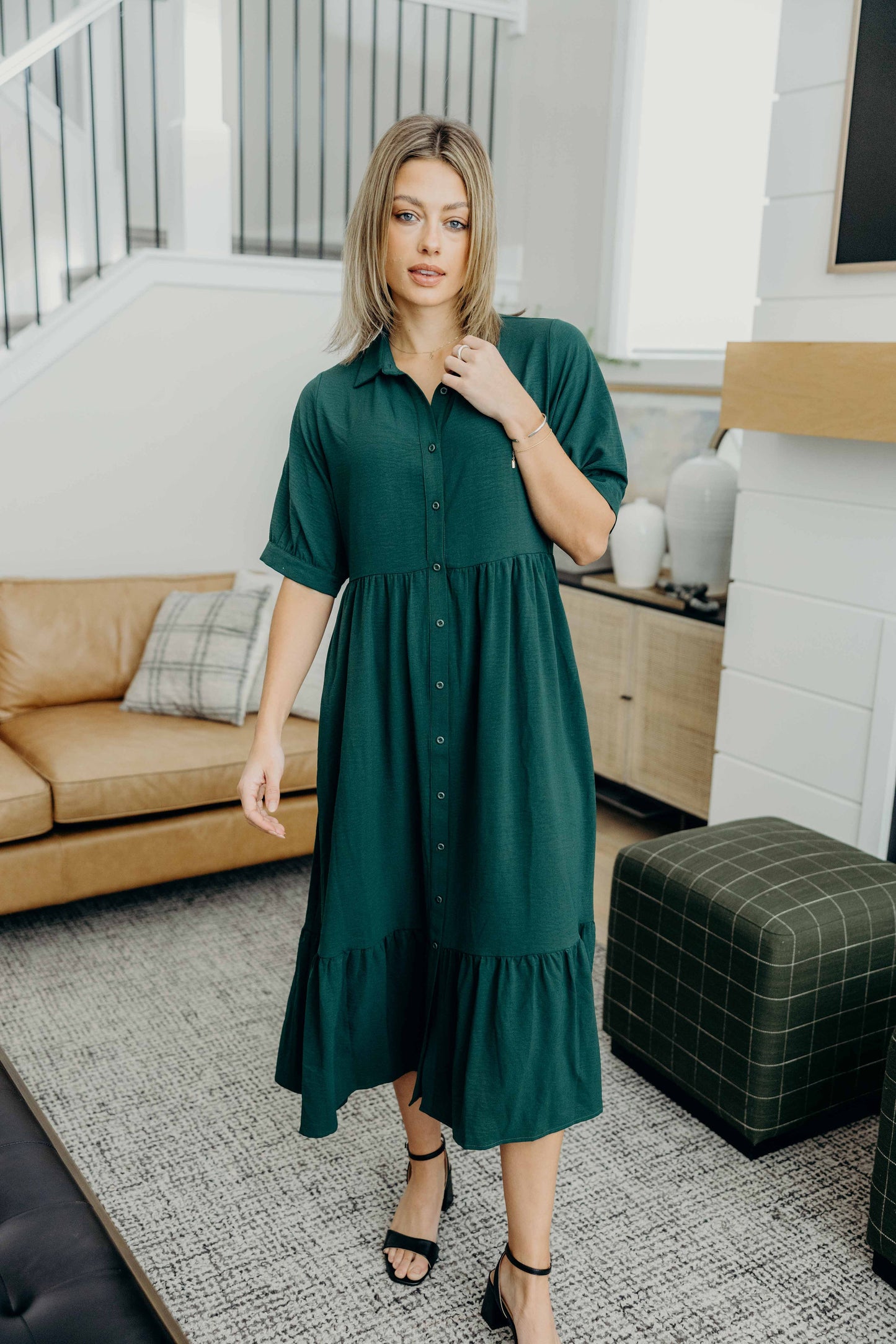 THE LEO IN TEAL