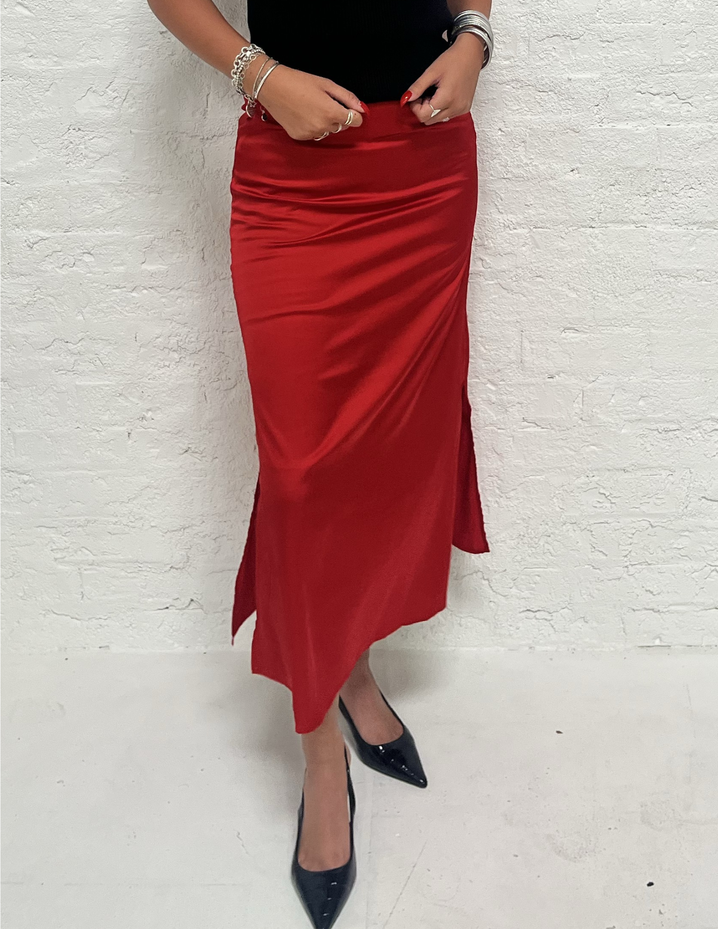 SLIP SKIRT IN RED