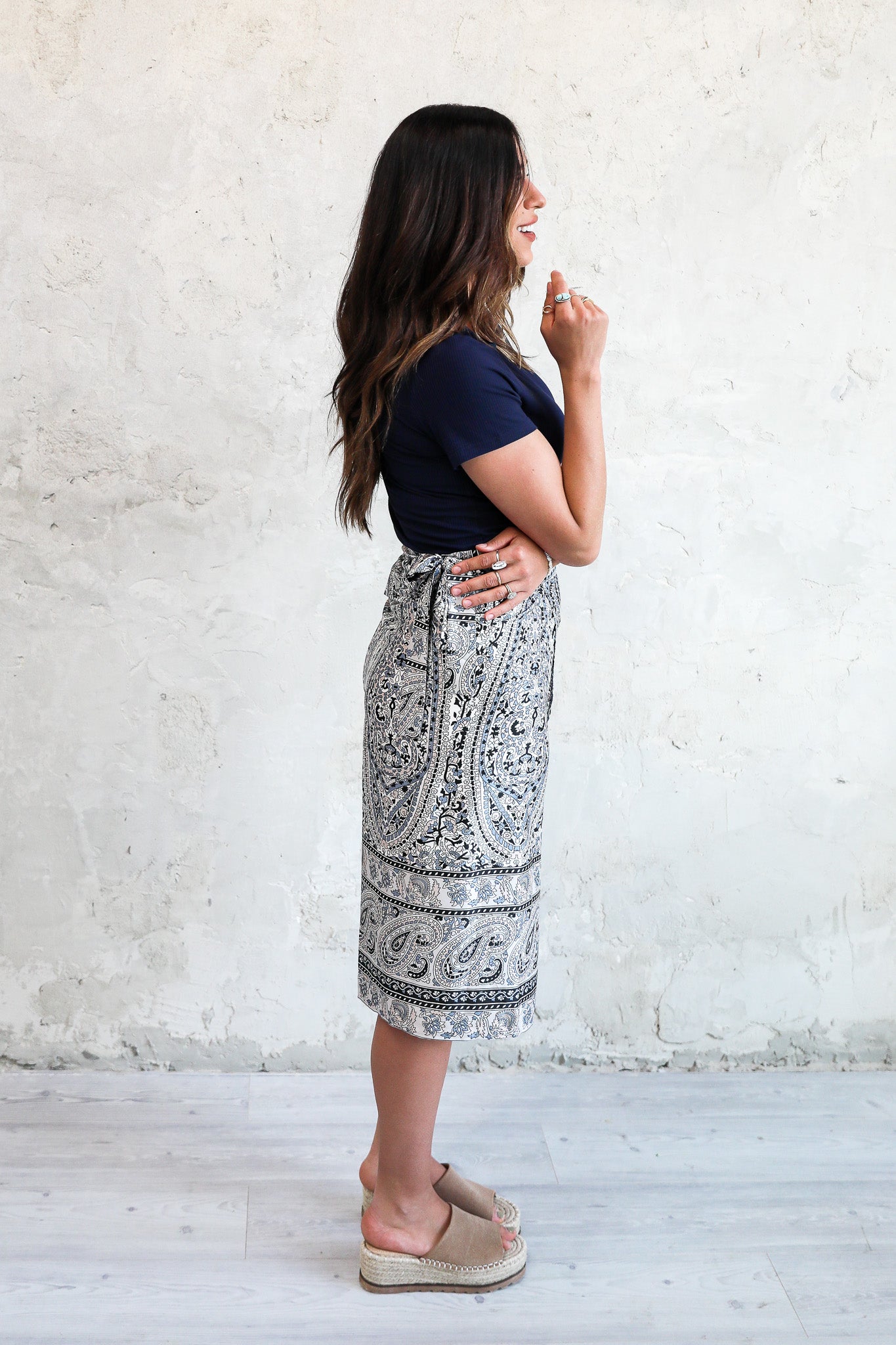 WRAP SKIRT IN PERIWINKLE PAISLEY