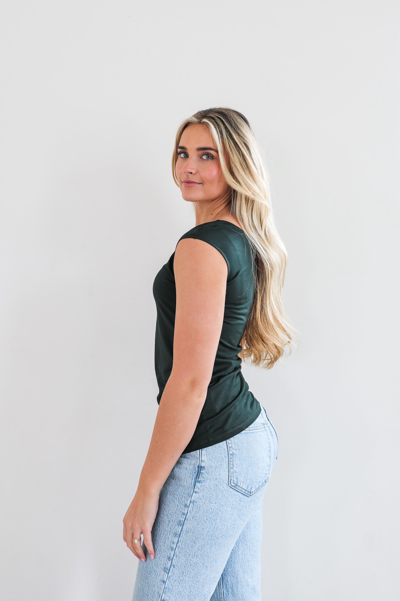 LAYERING TEE IN PINE GROVE