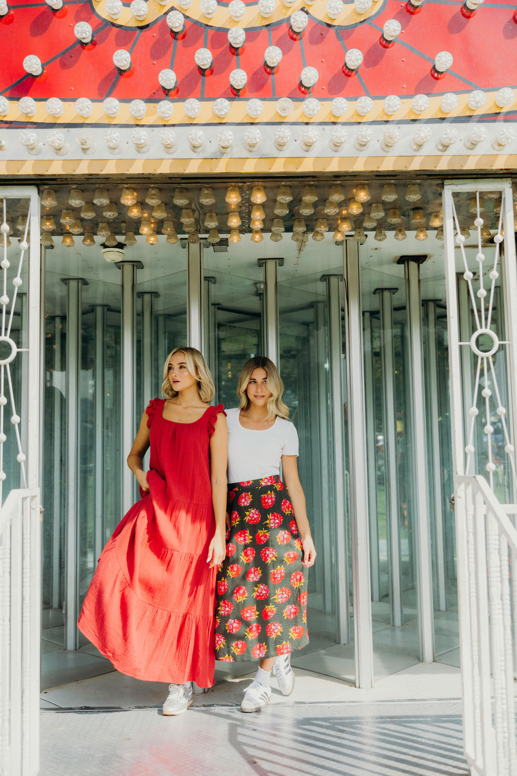 TEXTURED MIDI SKIRT IN RASPBERRY JAM