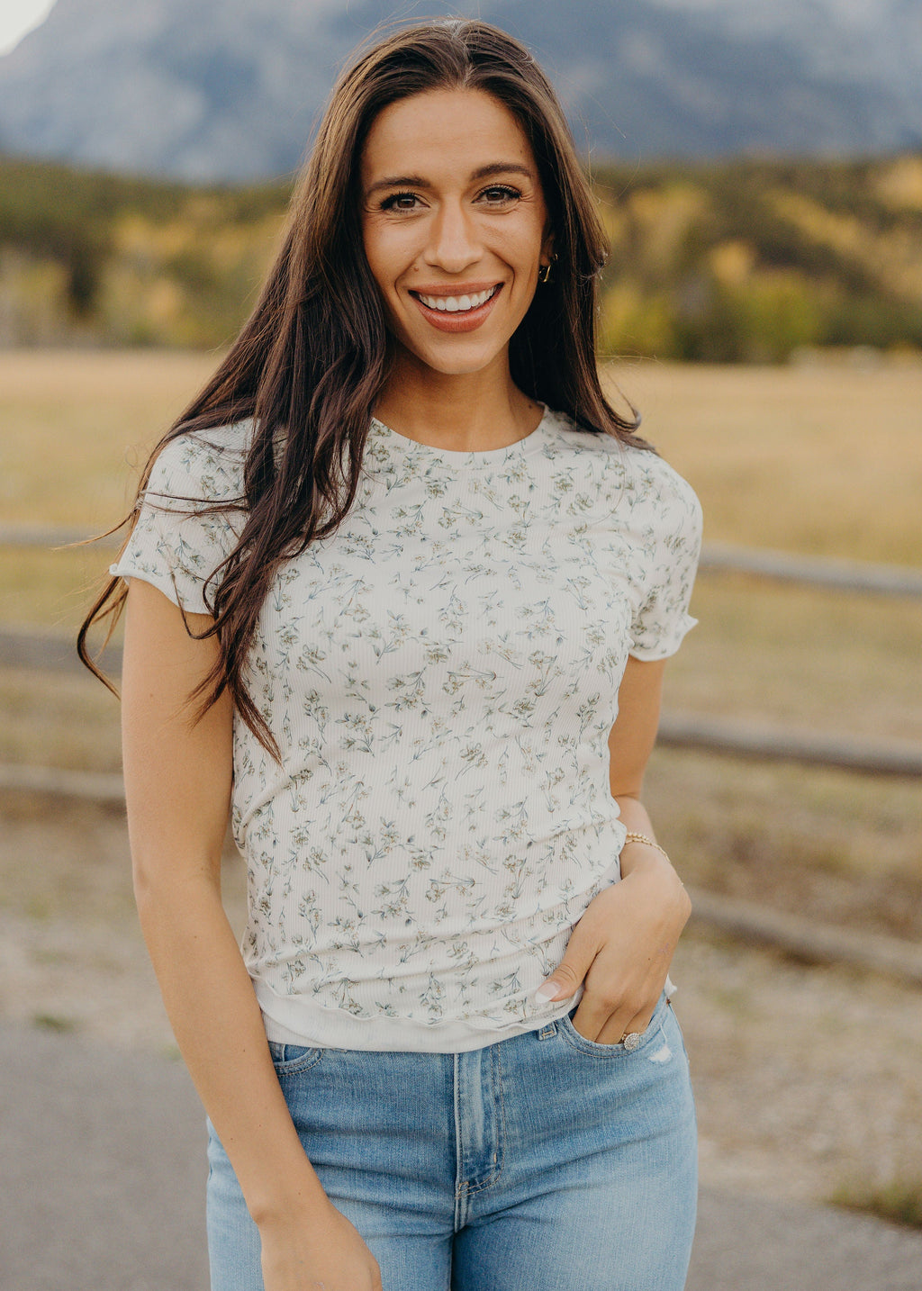 LETTUCE EDGE TEE IN FROSTED STEM