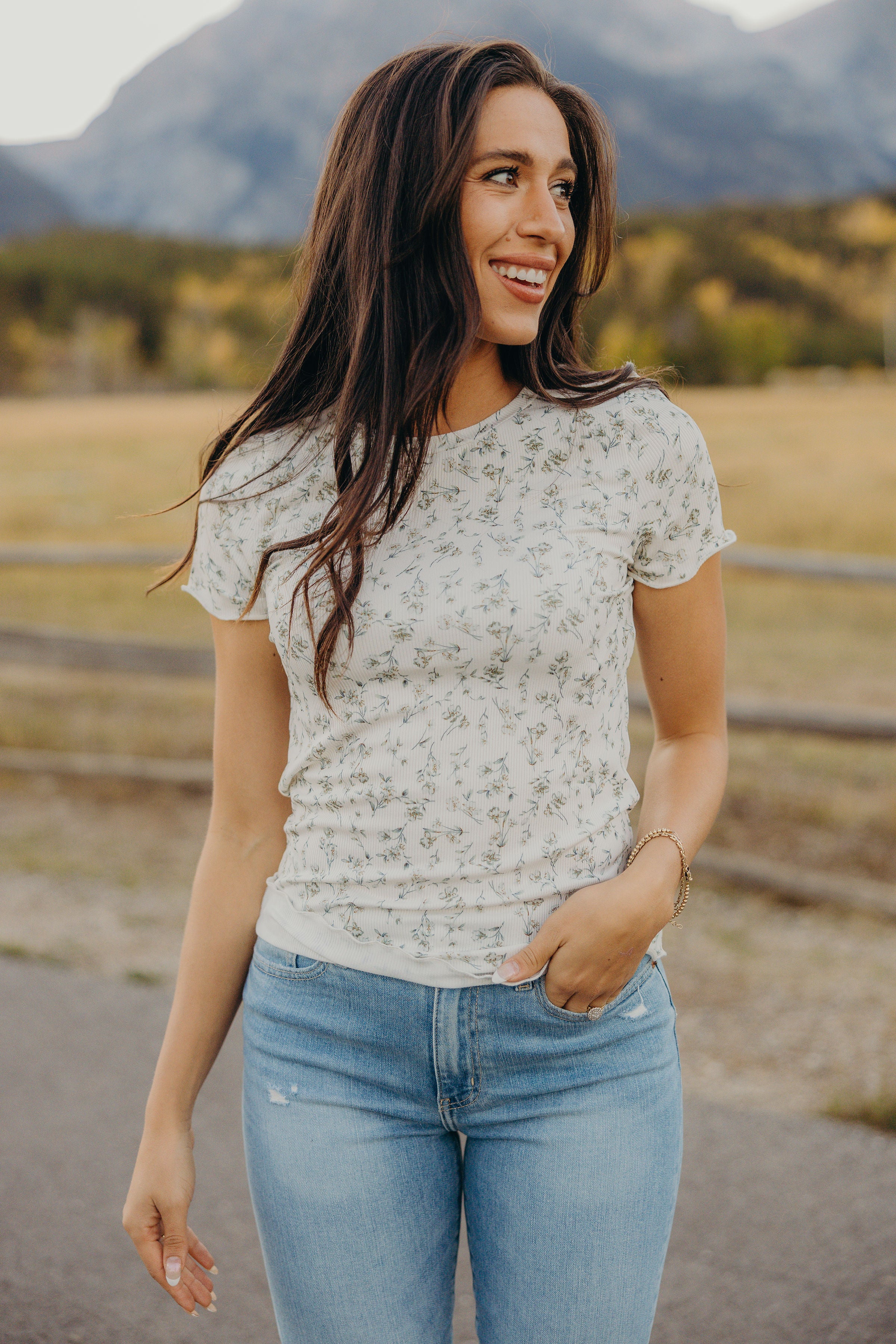 LETTUCE EDGE TEE IN FROSTED STEM