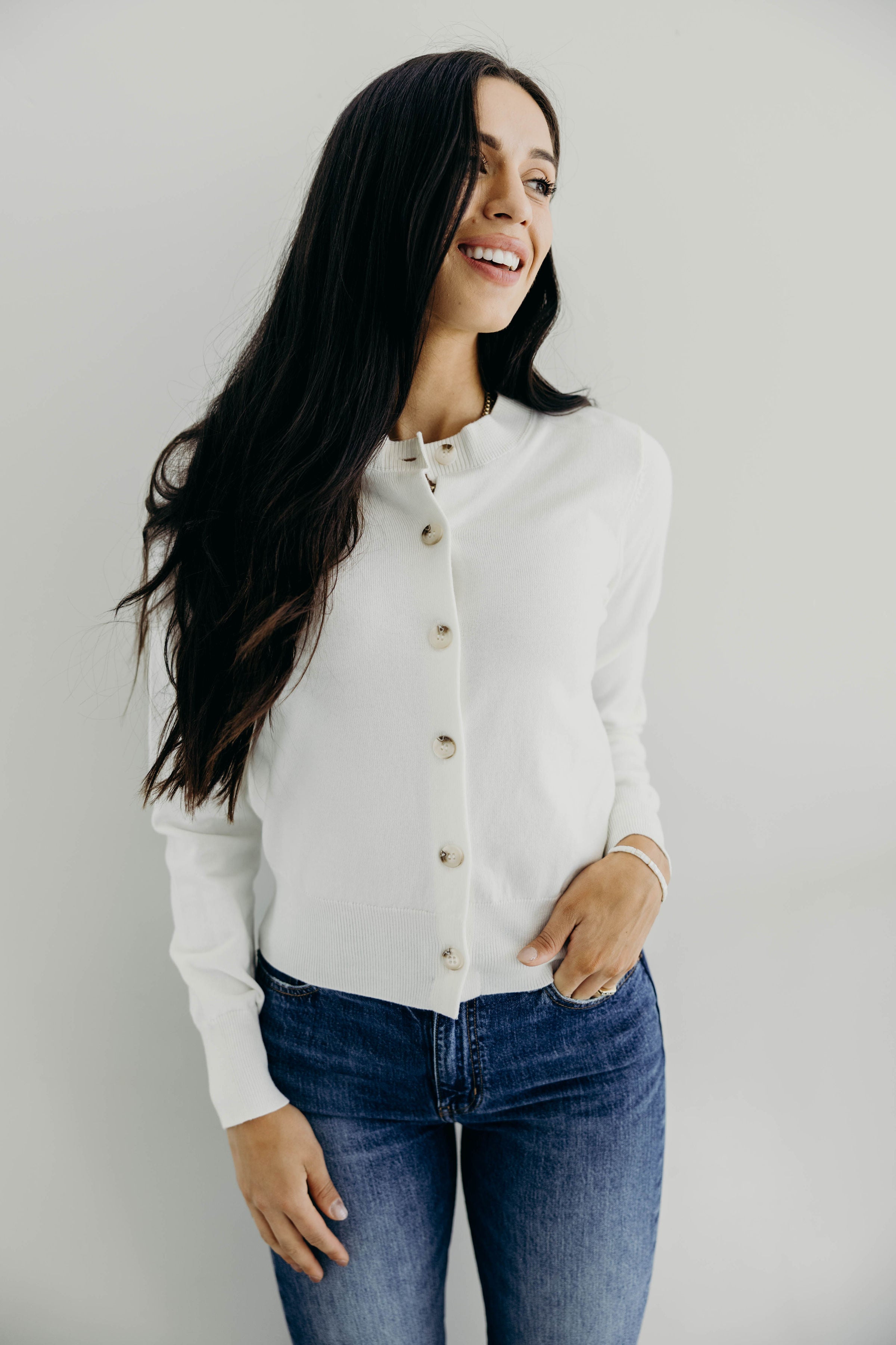 BASIC CARDIGAN IN IVORY