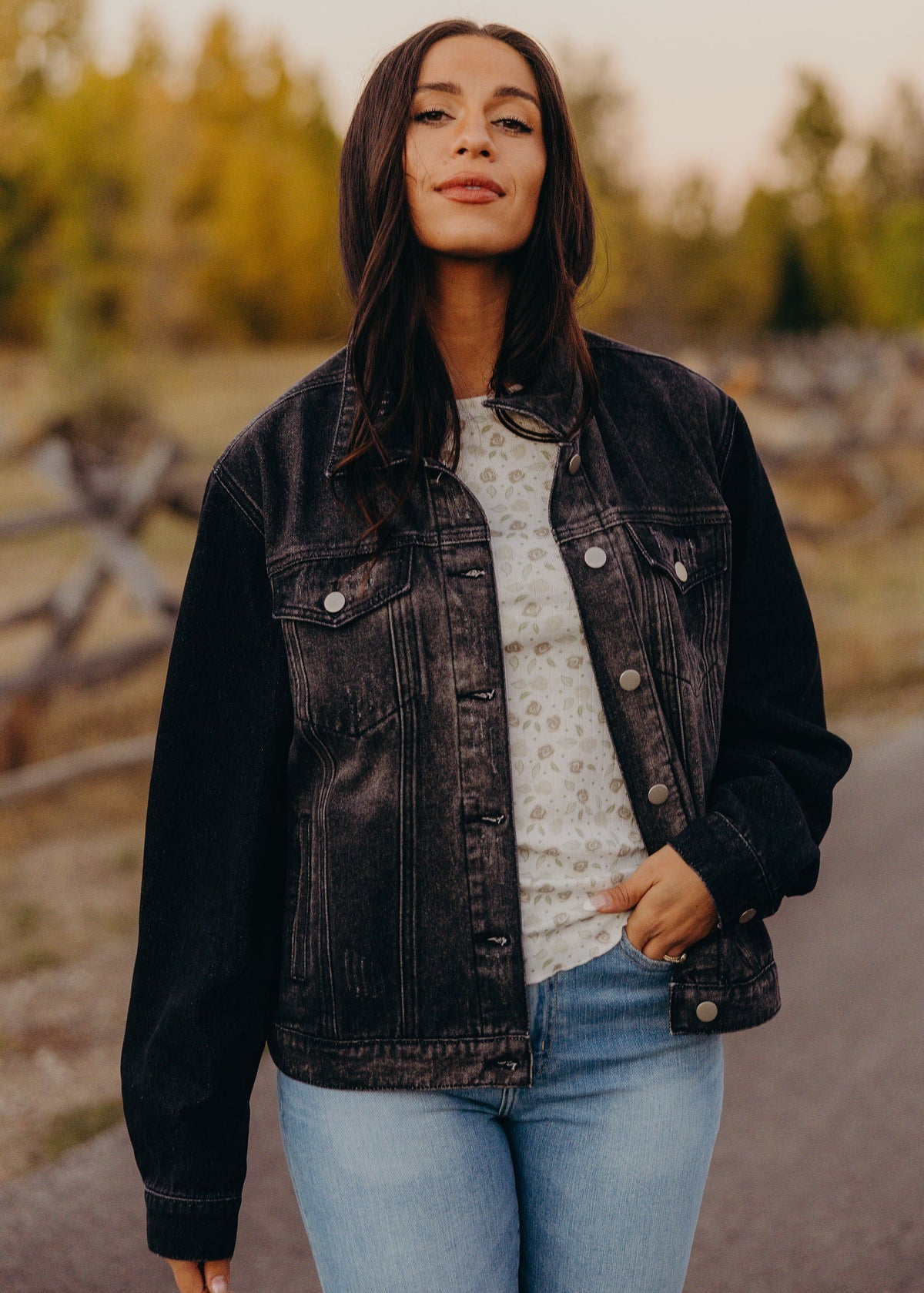CITY STROLL JACKET IN ASH BLACK