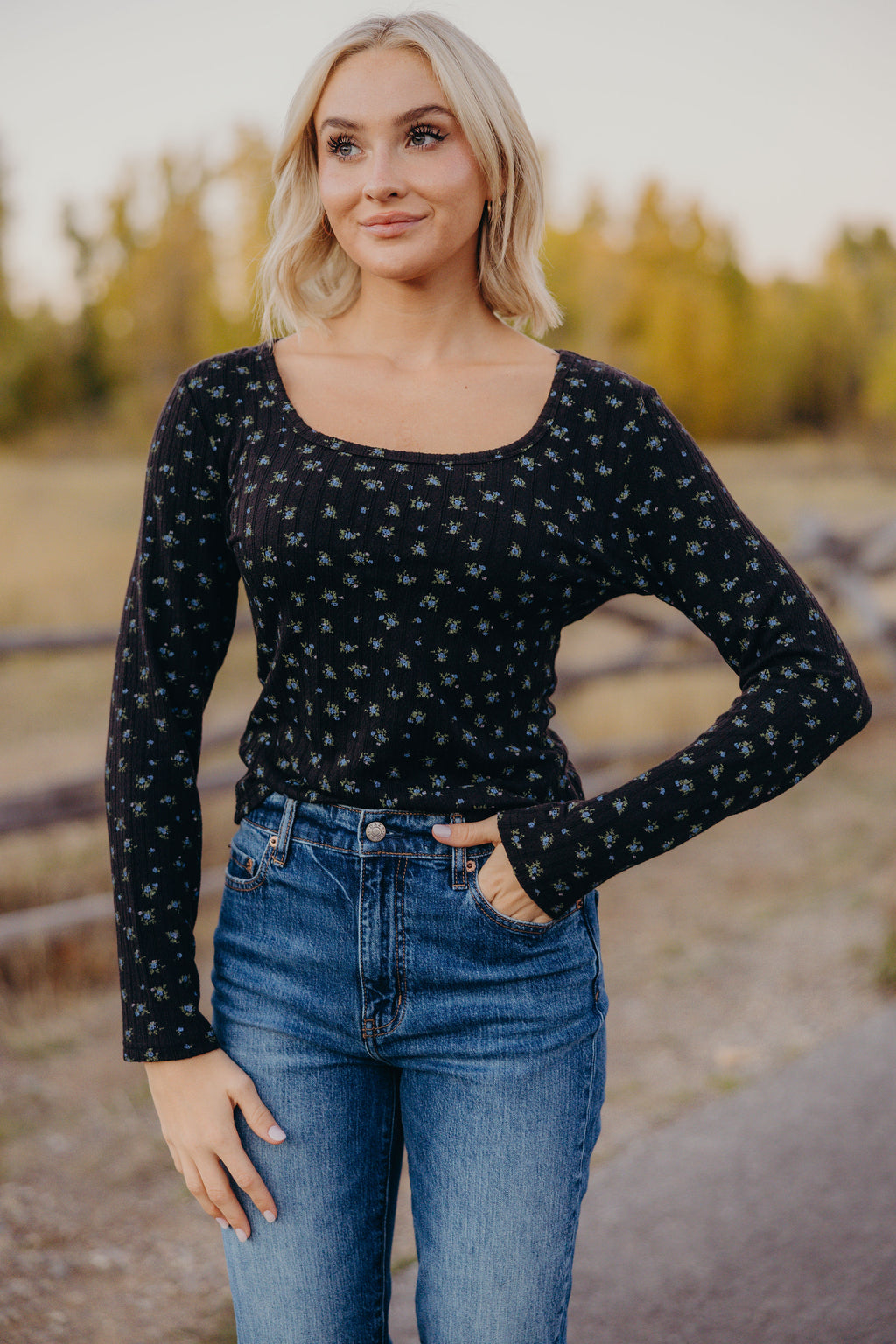 LONG SLEEVE SCOOP TEE IN TWILIGHT BARK