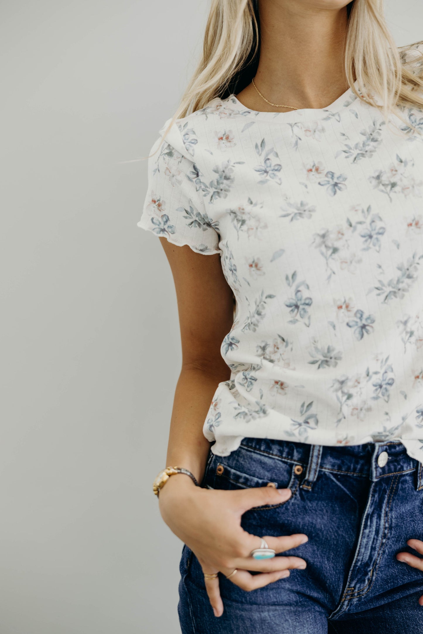 LETTUCE EDGE TEE IN VINTAGE BLUEBELL