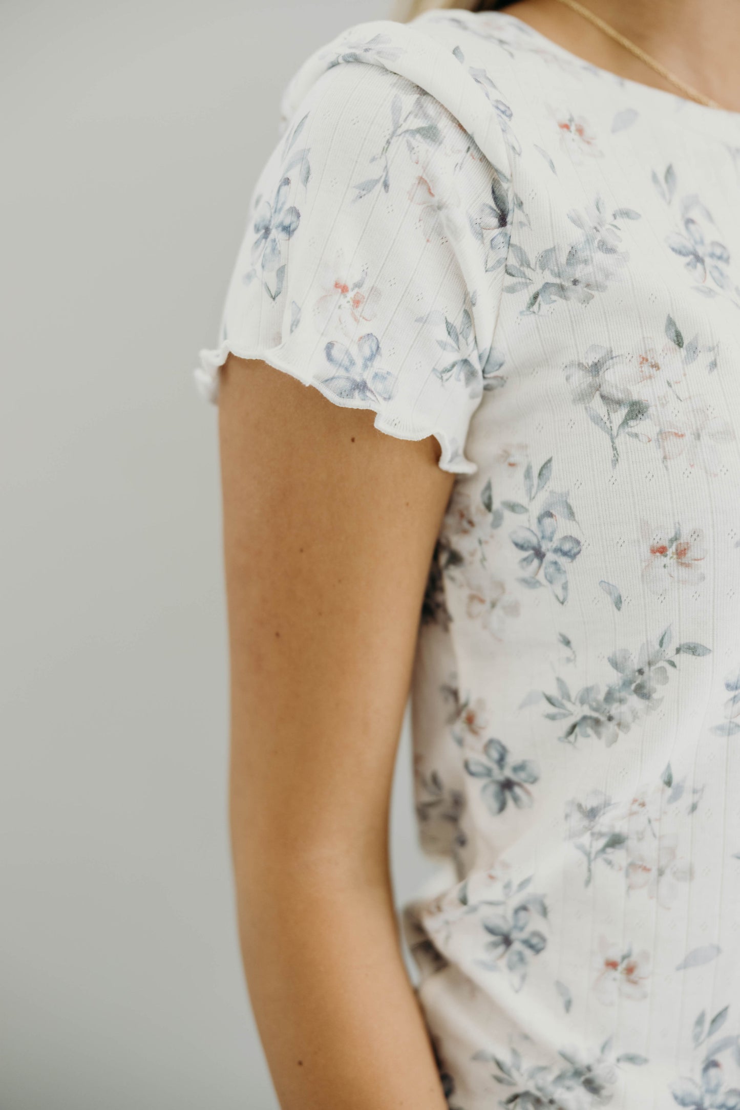 LETTUCE EDGE TEE IN VINTAGE BLUEBELL