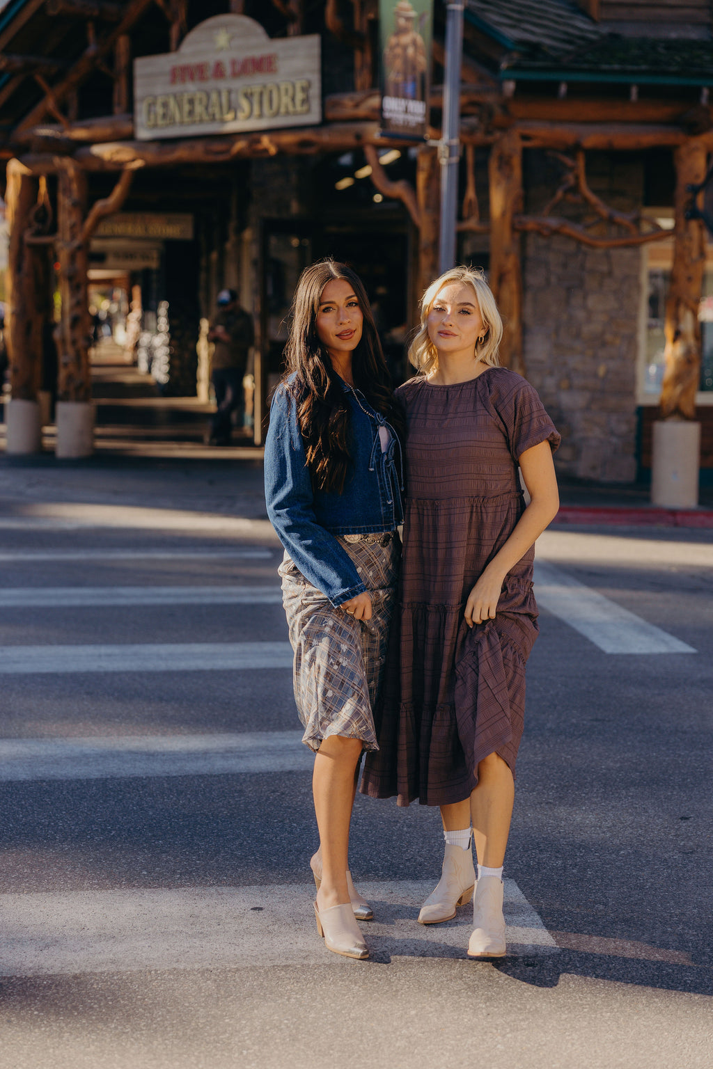 SIDE CINCHED MIDI SKIRT IN WYOMING SKY