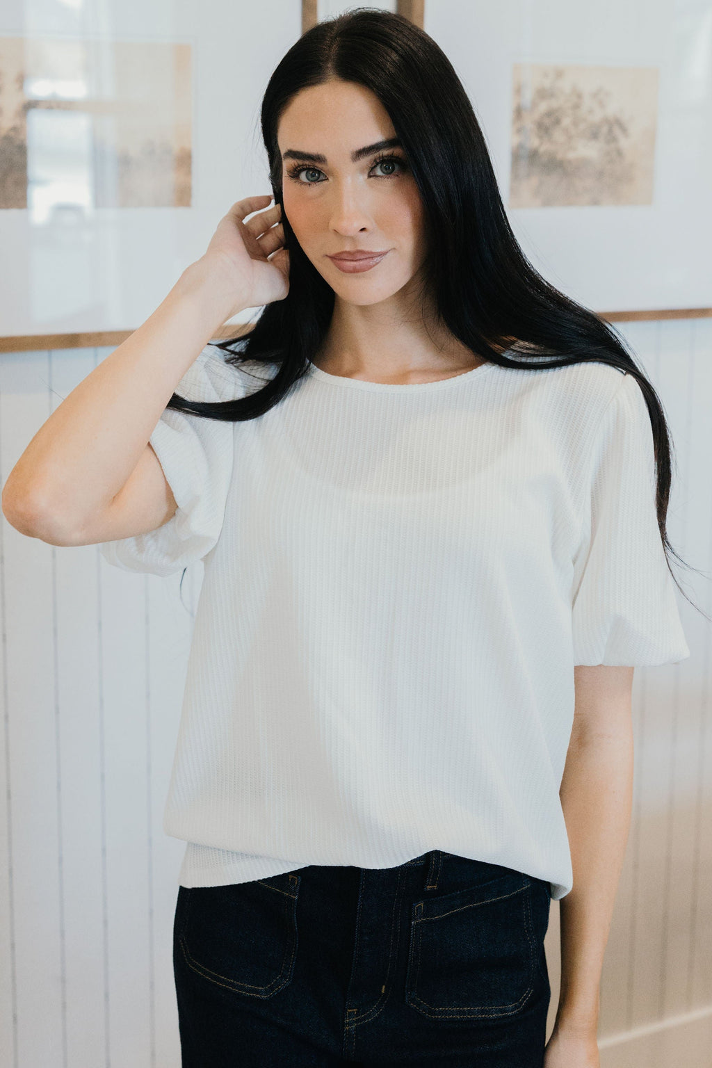 TEXTURED PUFF SLEEVE IN EGGSHELL