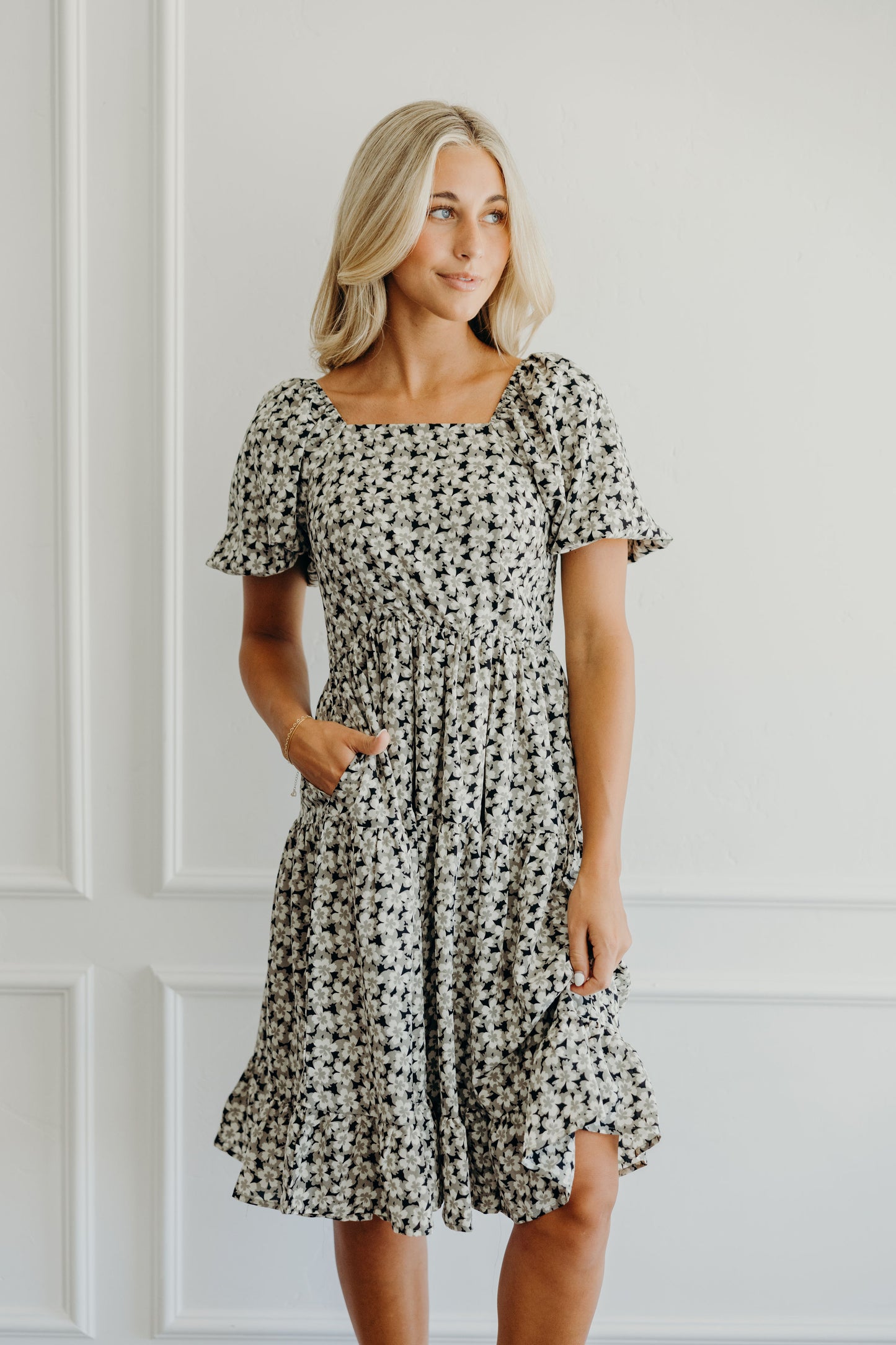 THE POPPY IN MIDNIGHT DAISY FINAL SALE