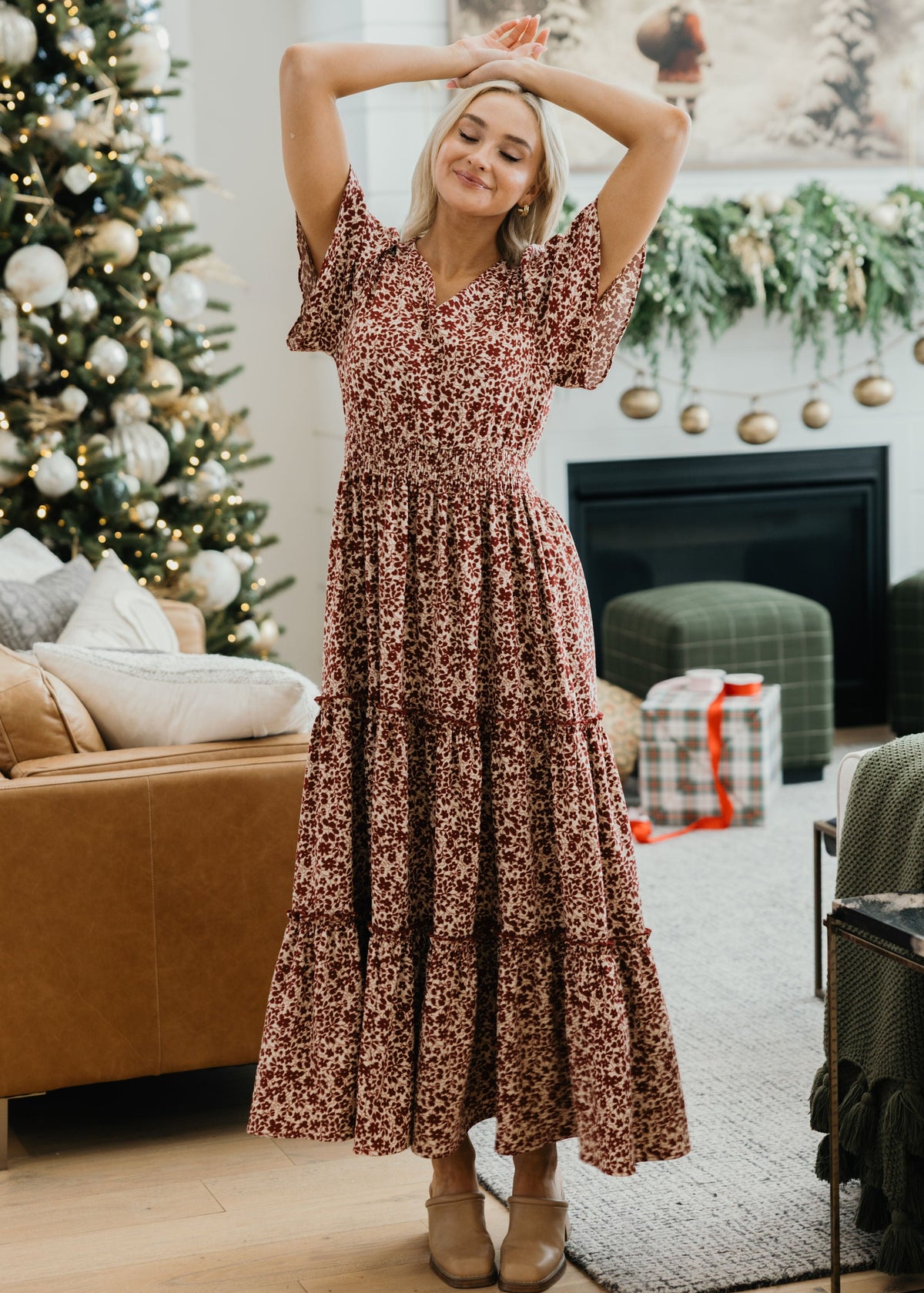 THE EDEN IN YULETIDE BLOOM