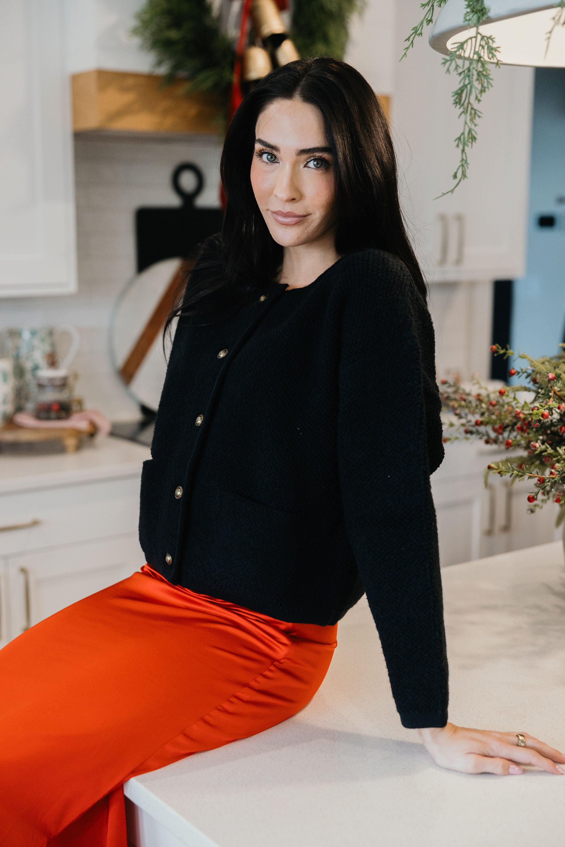 BUTTON FRONT CARDI IN BLACK