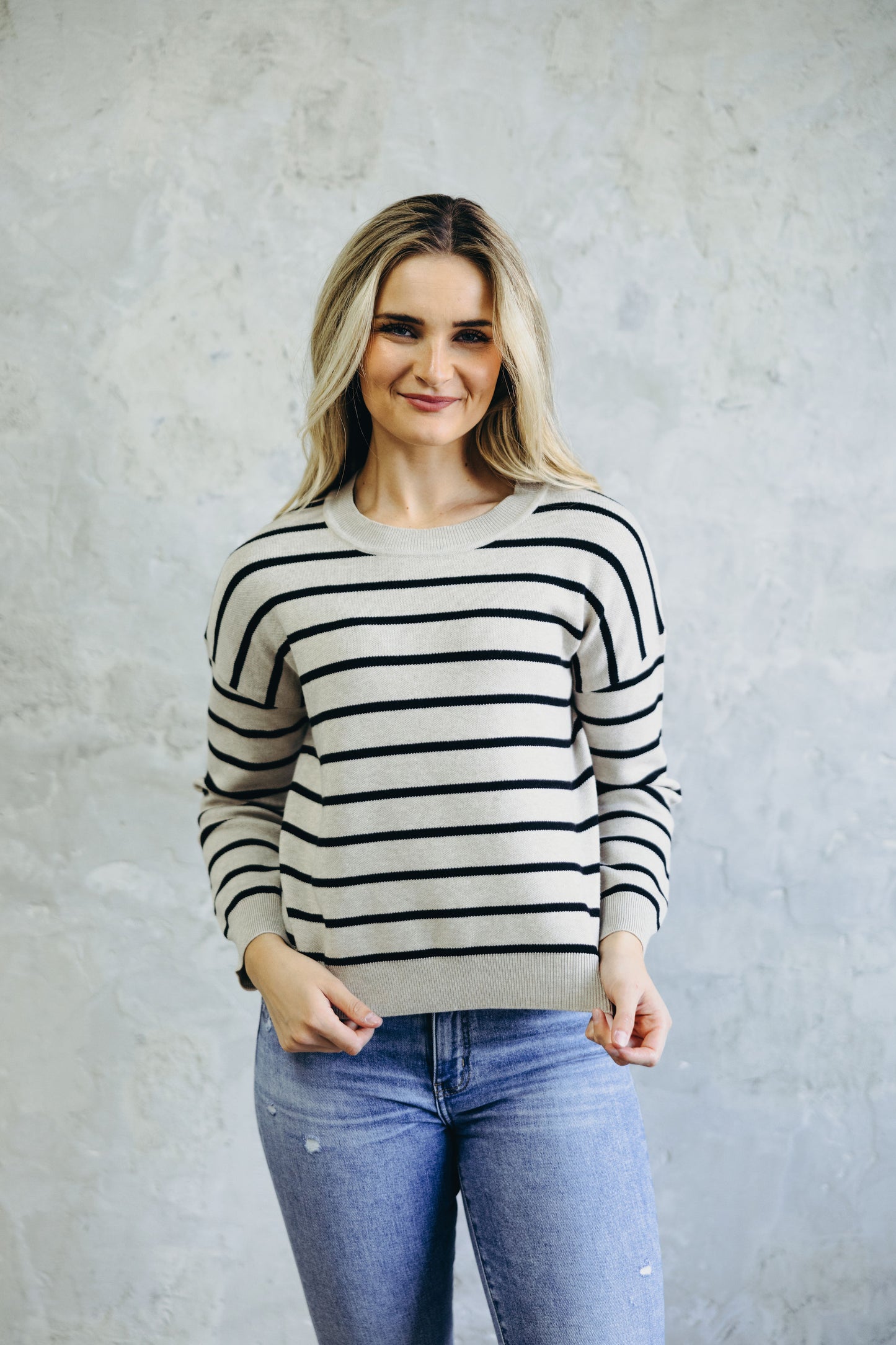 STRIPED KNIT SWEATER IN LATTE