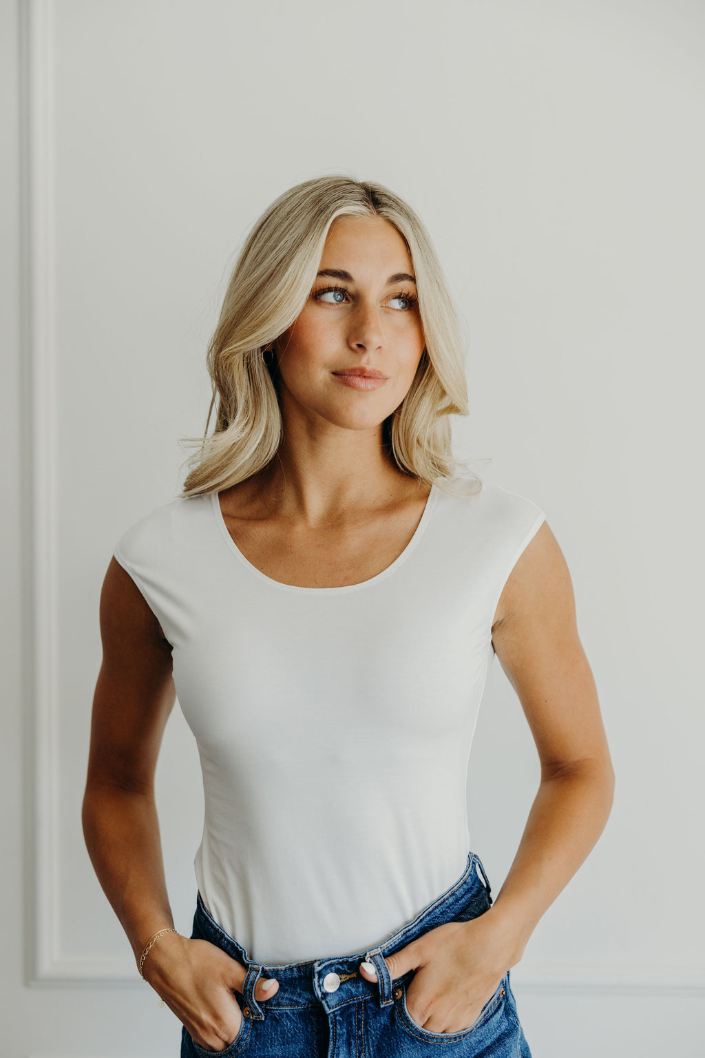 LAYERING CAP SLEEVE IN CREAM