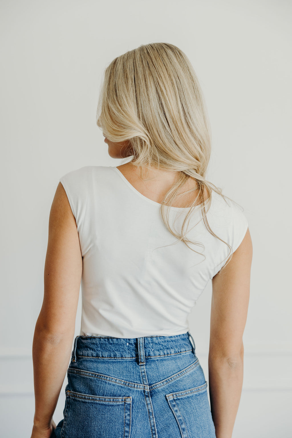 LAYERING CAP SLEEVE IN CREAM