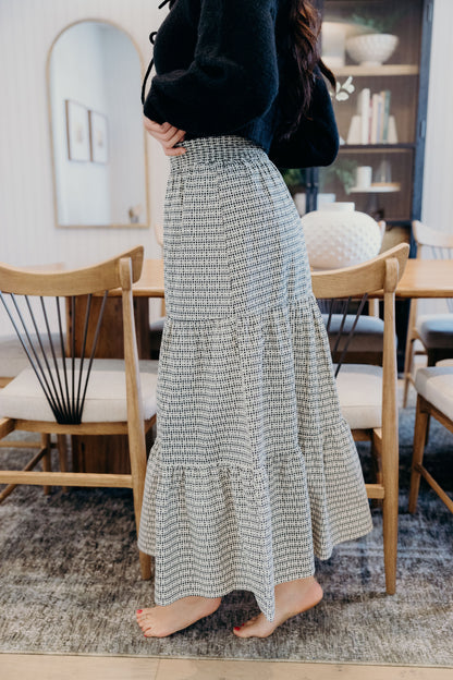 TIERED MAXI SKIRT IN PICNIC FLORALS