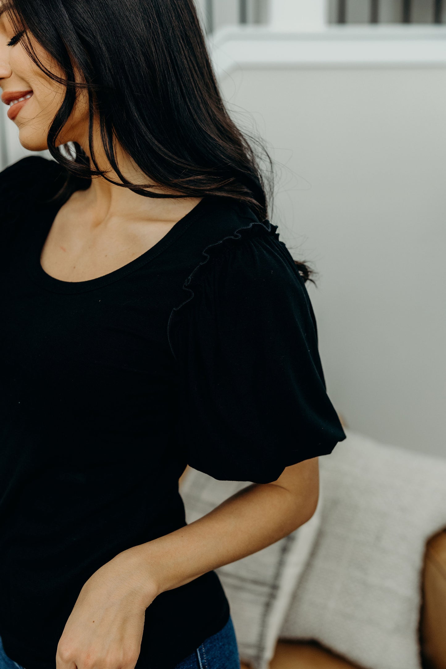 BUBBLE SLEEVE BLOUSE IN BLACK