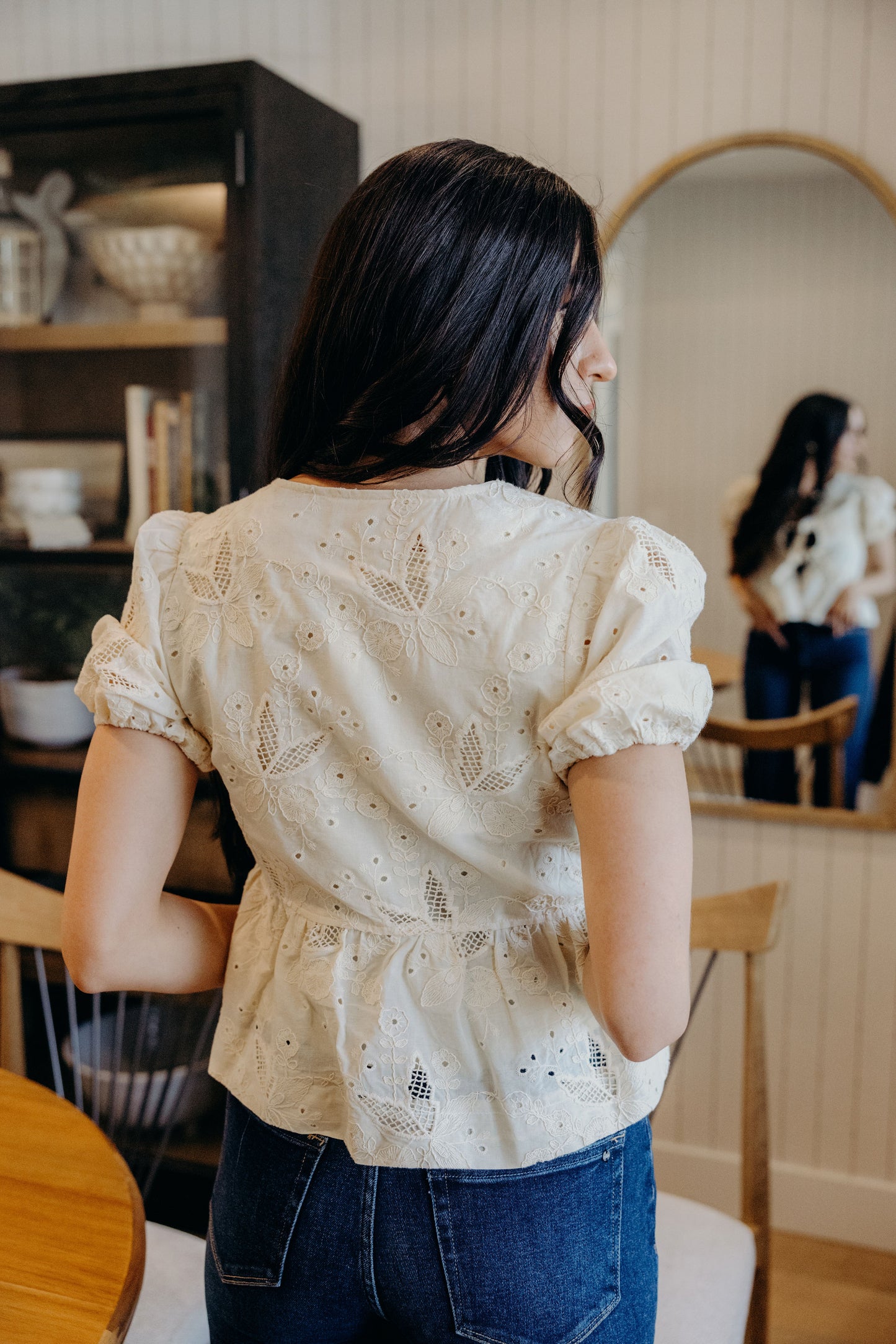 TIE FRONT LACE BLOUSE IN ANTIQUE CREAM
