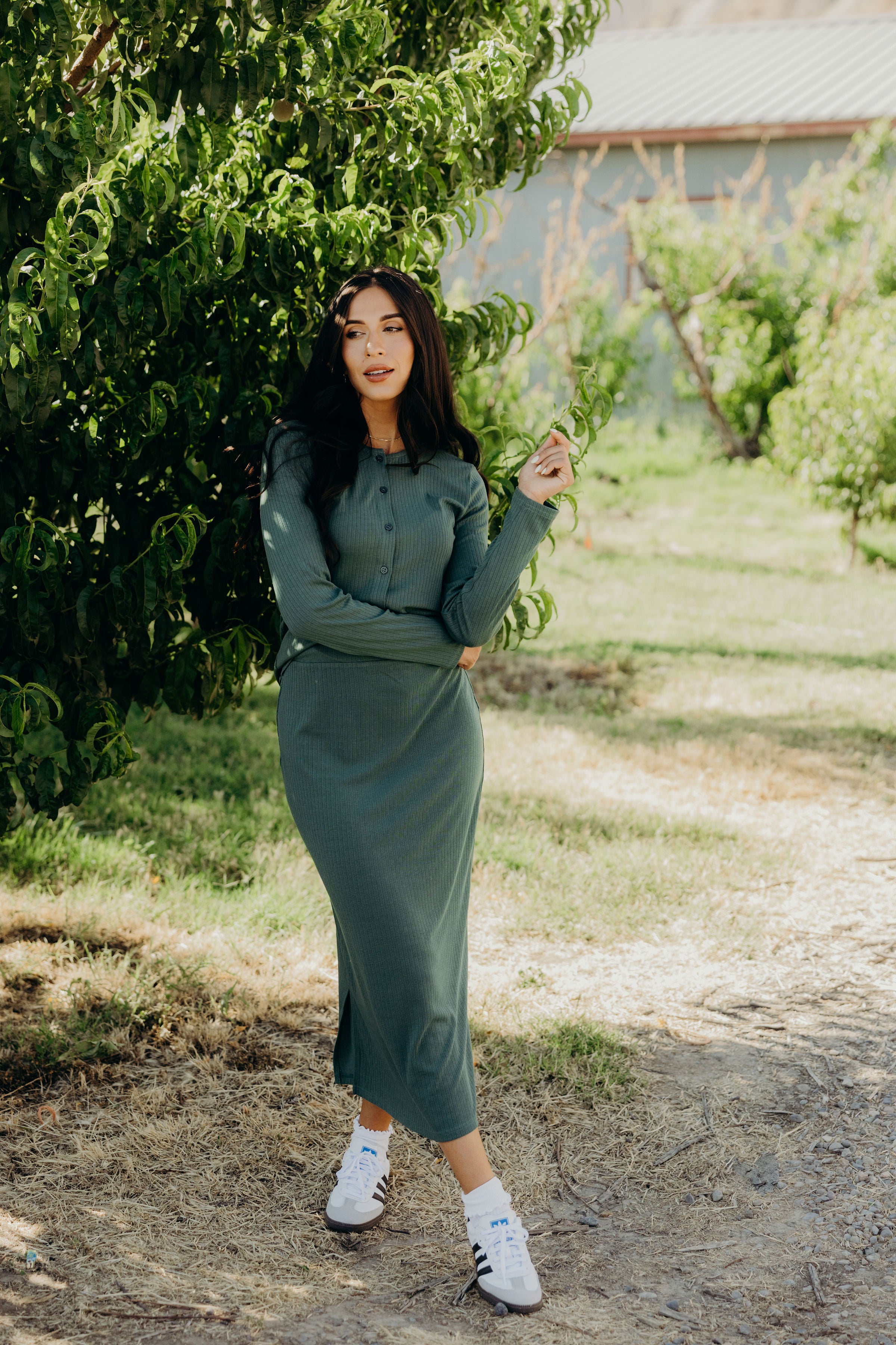 POINTELLE BUTTON CARDIGAN IN TENNIS COURT