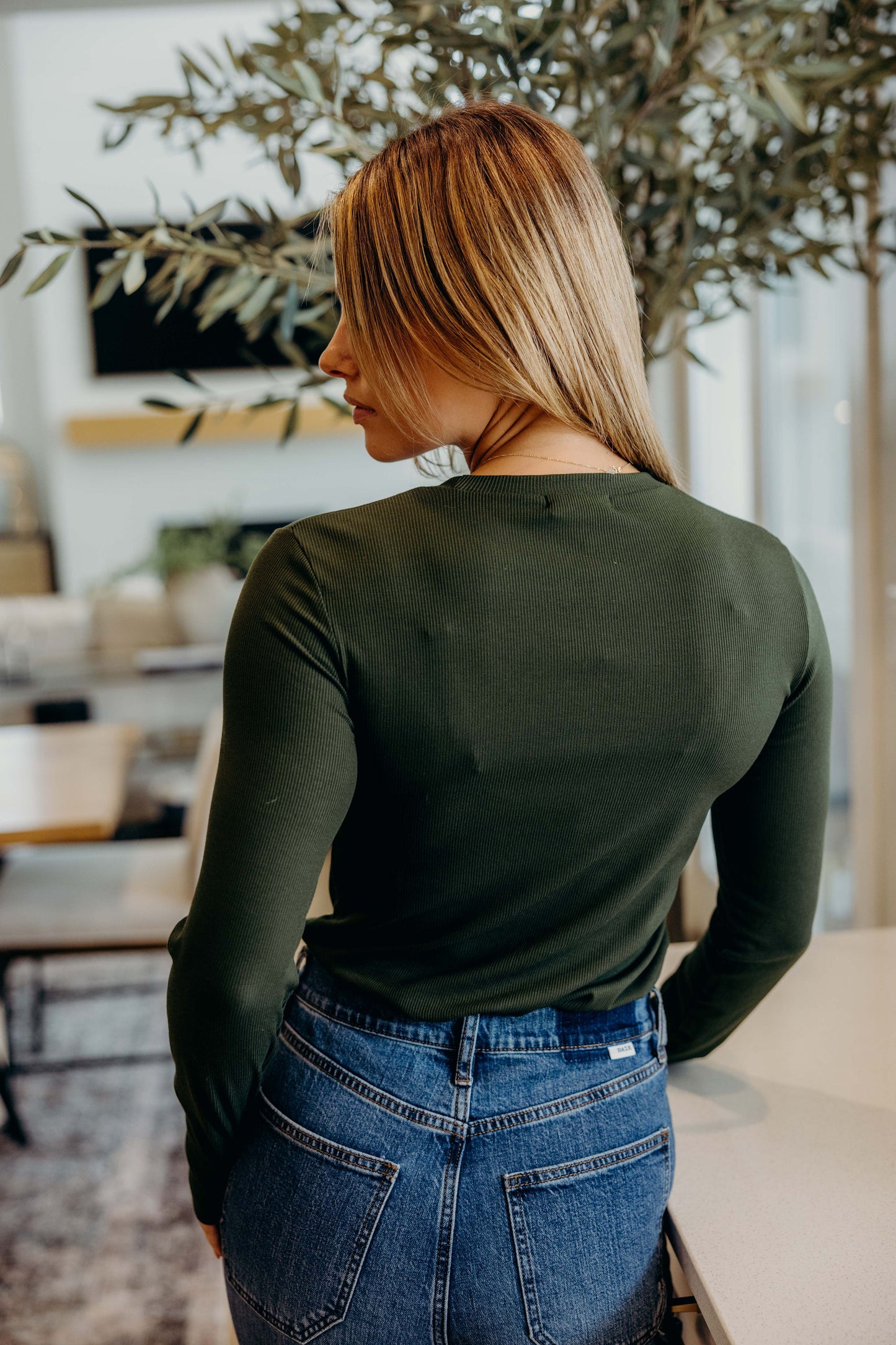 HIGH NECK LONG SLEEVE TEE IN JUNIPER