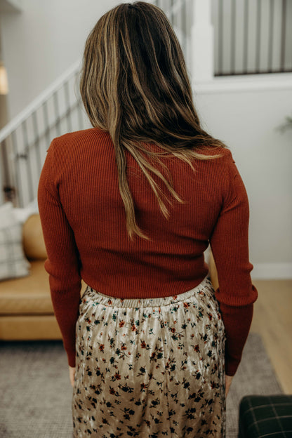 SCALLOP LONG SLEEVE SWEATER IN COPPER