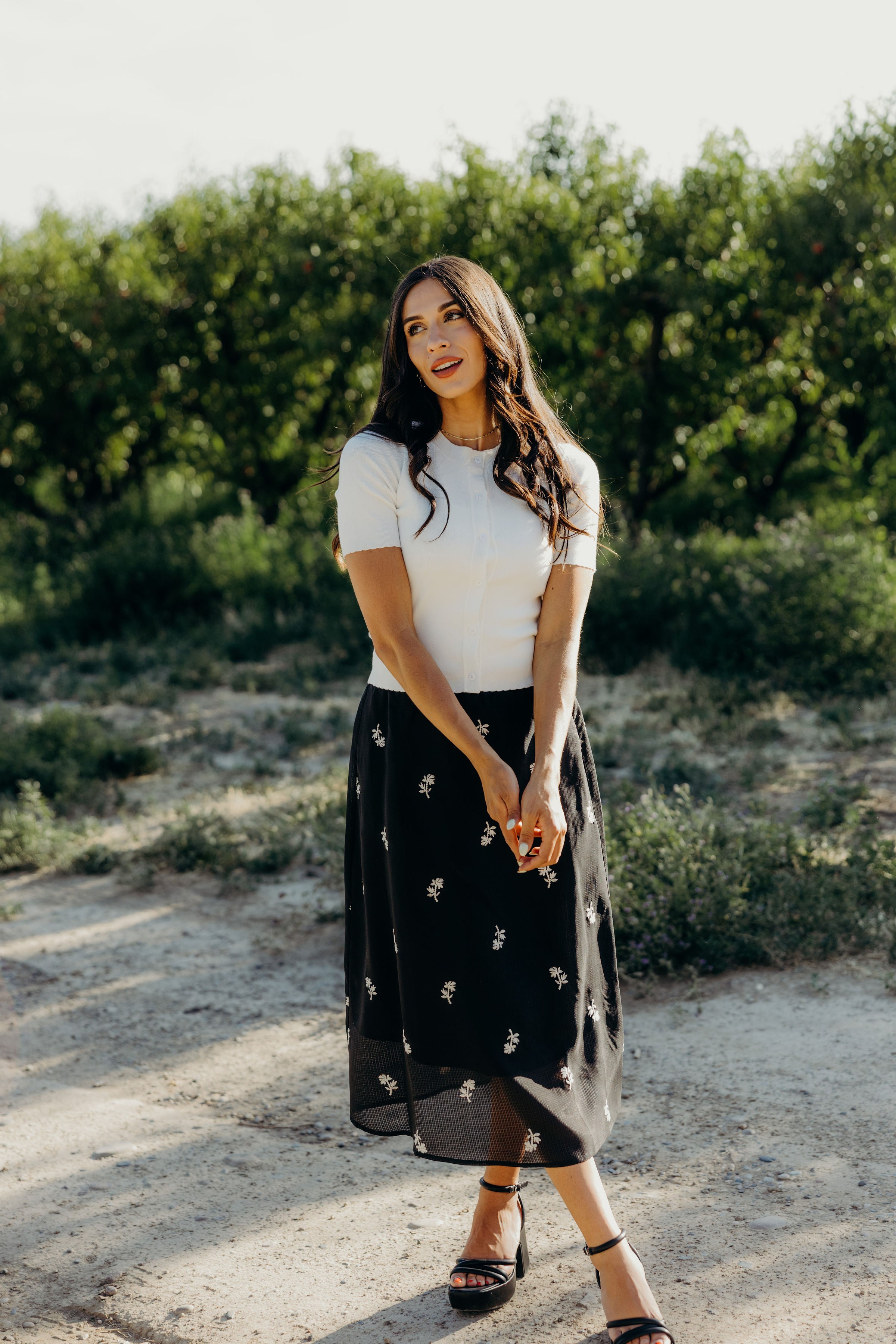 SCALLOPED CARDI IN IVORY