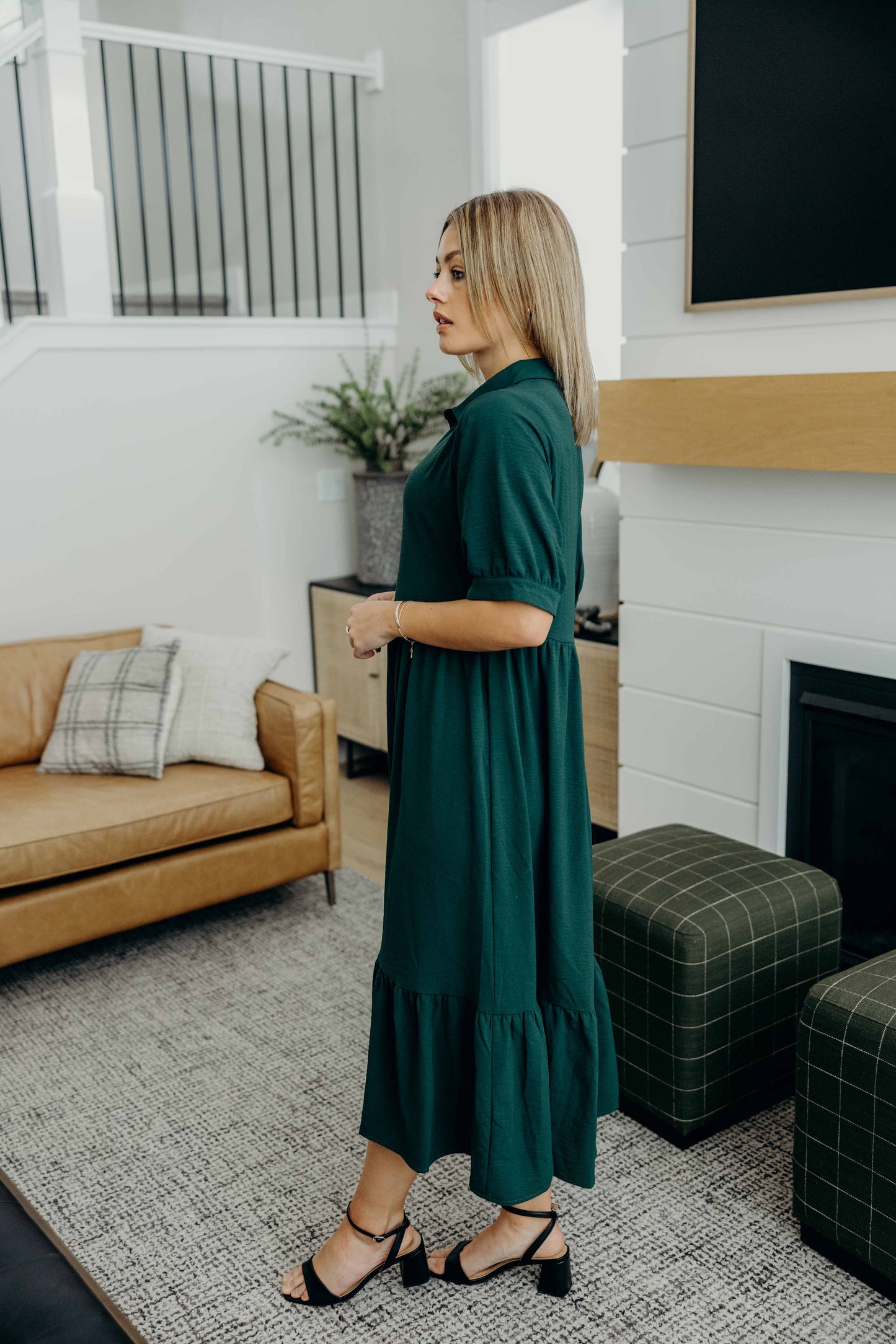 THE LEO IN TEAL