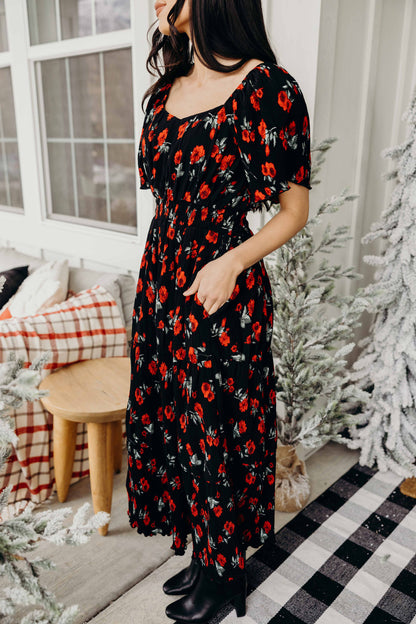 THE DARCI IN SCARLET BLOOM