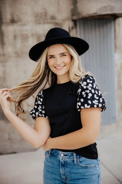 FLORAL SLEEVE BLOUSE IN BLACK DAISY