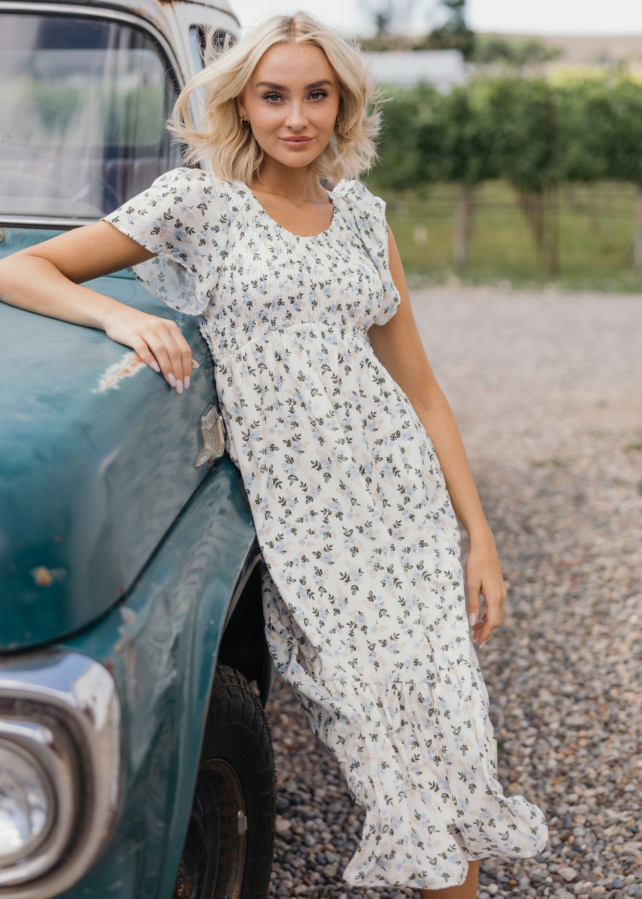 THE KENDALL IN BLUEDYED PETAL