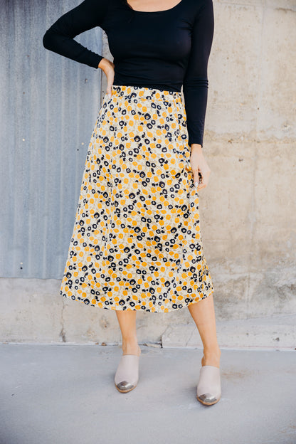 MIDI SKIRT IN HONEYCOMB