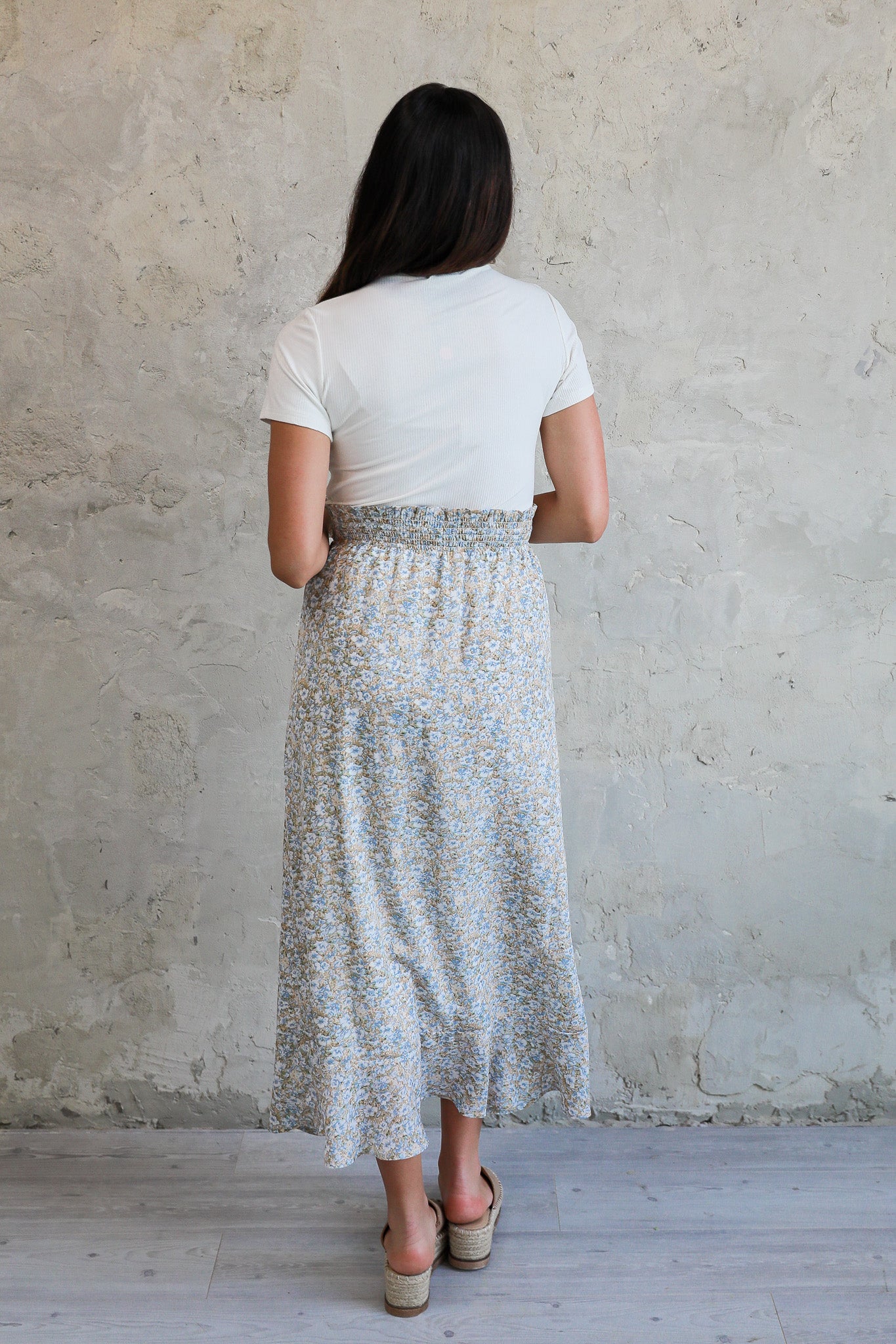 BUTTON FRONT SKIRT IN TROPICAL BREEZE
