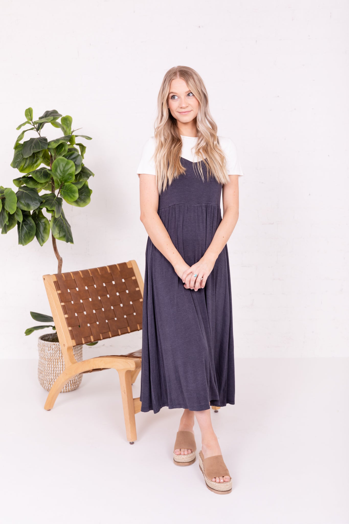 THE TYLEE IN HEATHERED NAVY FINAL SALE