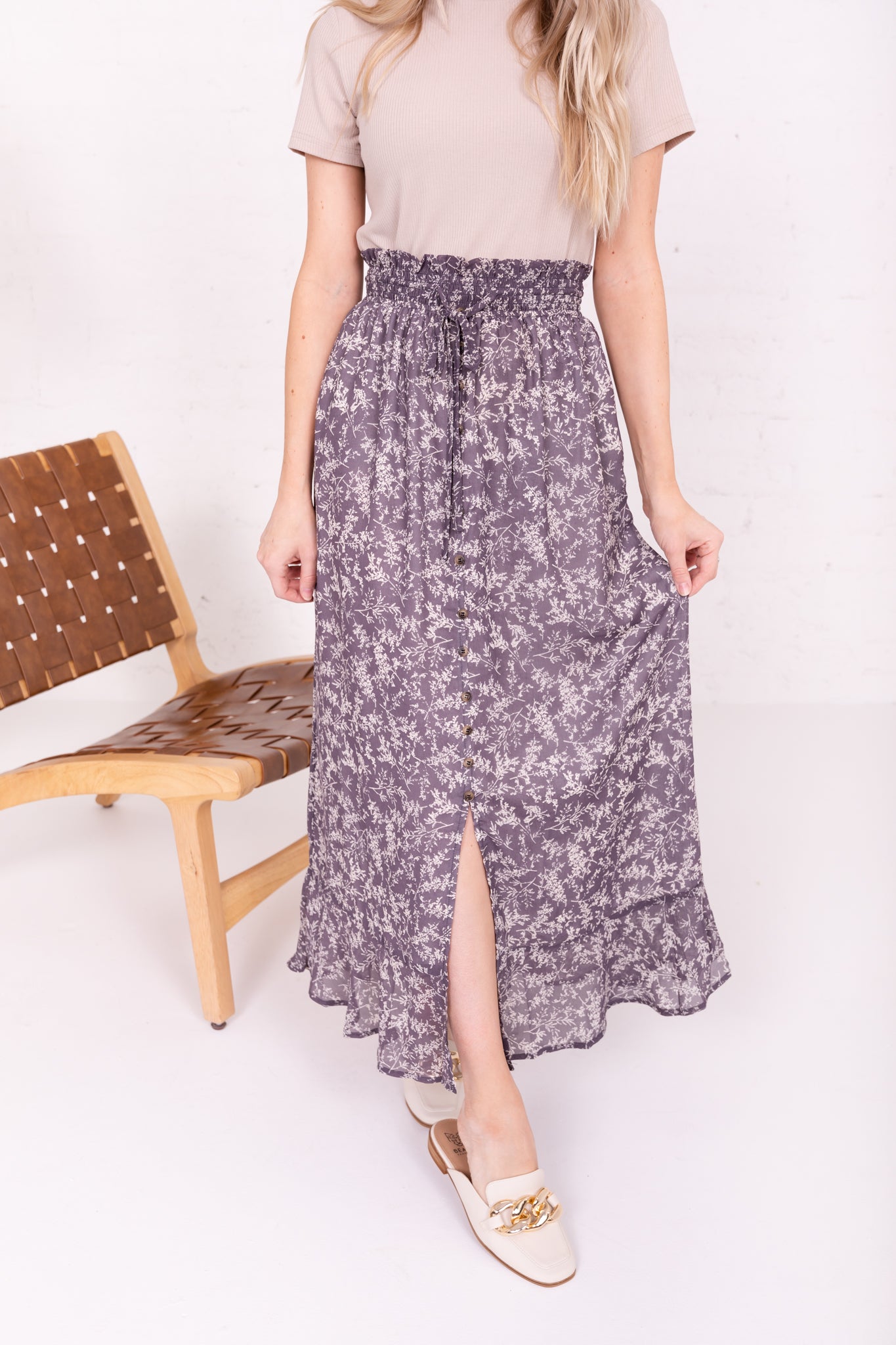 BUTTON FRONT SKIRT IN PEWTER BRANCHES